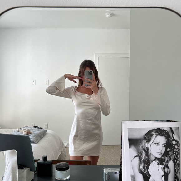 Silk dress - Picture 3 of 5